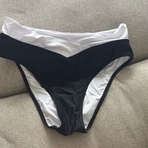 Cupshe Black and White Bikini Bottom high rise